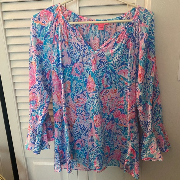 Euc Lily top small. - Picture 1 of 1